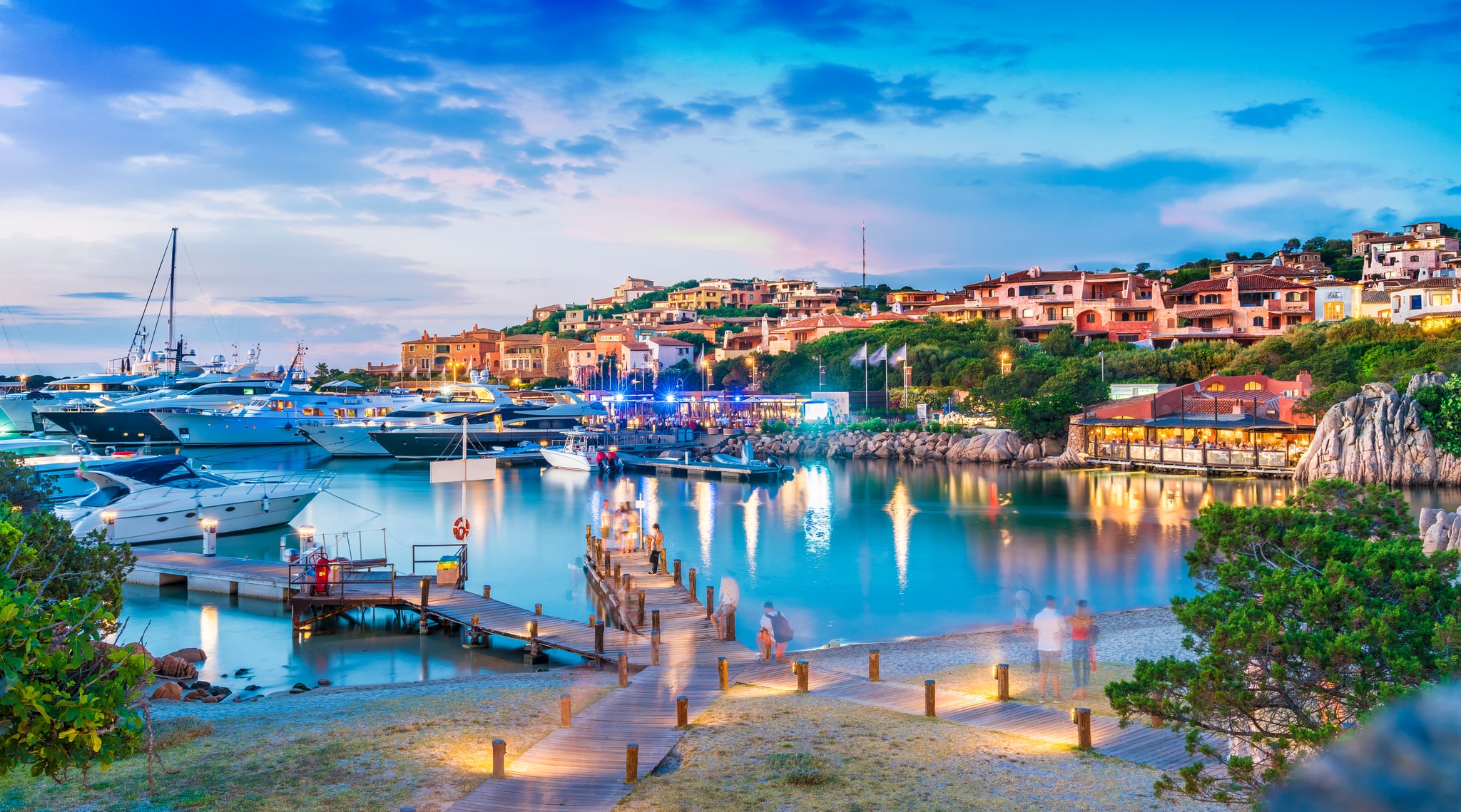 https://baroque-media.s3.amazonaws.com/yachts/destinations/corsica-sardinia.jpg